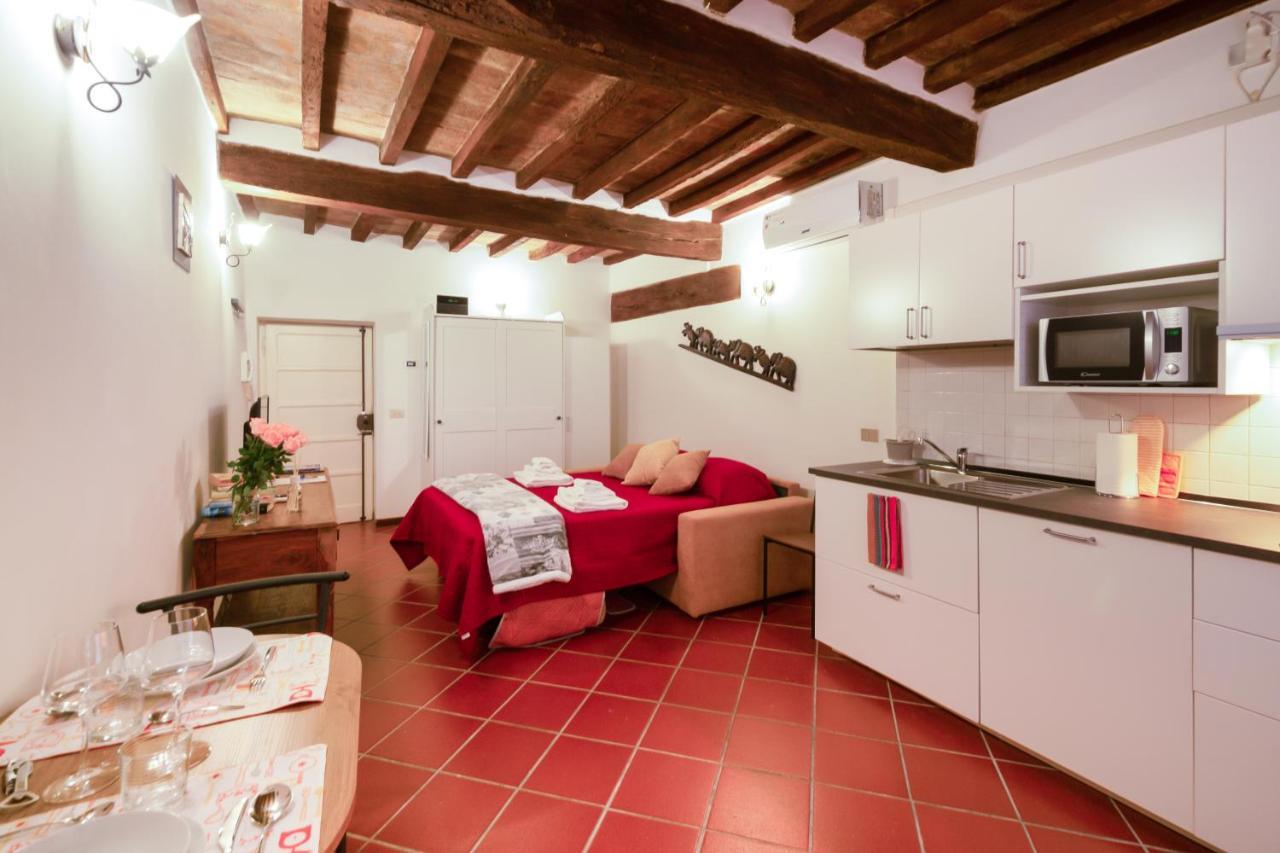Parma Portici Antichi Monolocale A 5 Min Dal Duomo Apartman Kültér fotó