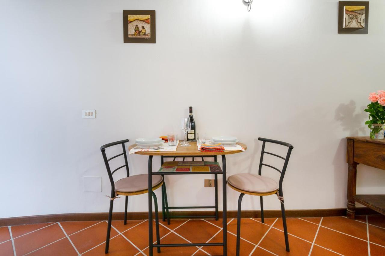 Parma Portici Antichi Monolocale A 5 Min Dal Duomo Apartman Kültér fotó